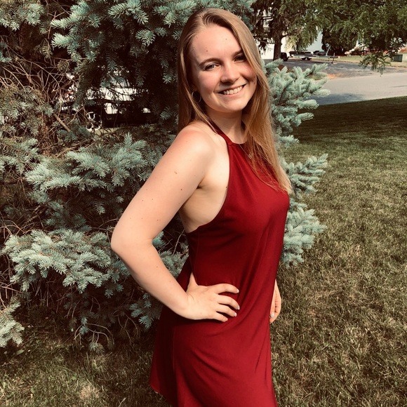 Meet your Posher, Chloe (make me an offer!) - Picture 3 of 6